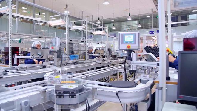 跨界浪潮 家電企業(yè)如何以技術(shù)創(chuàng)新駛?cè)肷镝t(yī)療“藍(lán)?！? class=